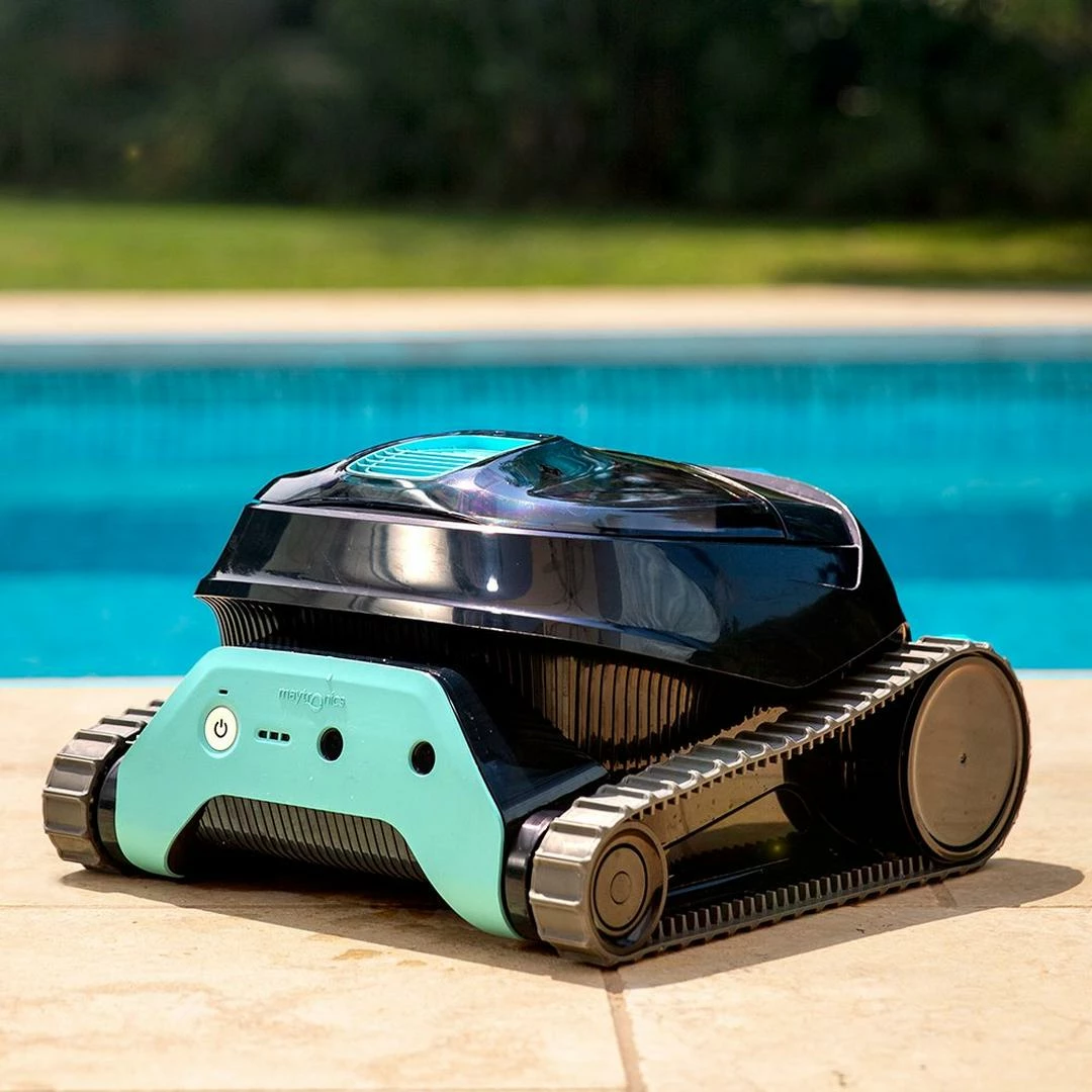 Dolphin - Liberty 300 Cordless Robotic Pool Cleaner 4 Dolphin - Liberty 300 Cordless Robotic Pool Cleaner - Image 2