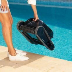 Dolphin - Liberty 300 Cordless Robotic Pool Cleaner 14 Dolphin - Liberty 300 Cordless Robotic Pool Cleaner -Hayward Shop Liberty 300 Cordless Robotic Pool Cleaner 3