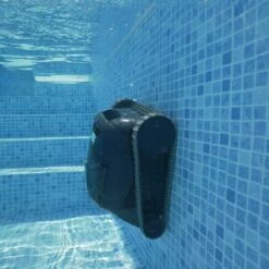 Dolphin - Liberty 300 Cordless Robotic Pool Cleaner 15 Dolphin - Liberty 300 Cordless Robotic Pool Cleaner -Hayward Shop Liberty 300 Cordless Robotic Pool Cleaner 4