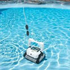 Polaris - P825 Robotic Pool Cleaner -Hayward Shop P825 Robotic Pool Cleaner 3